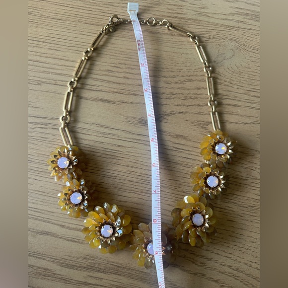 GUC JCREW statement necklace brown/taupe/green floral - Picture 6 of 6